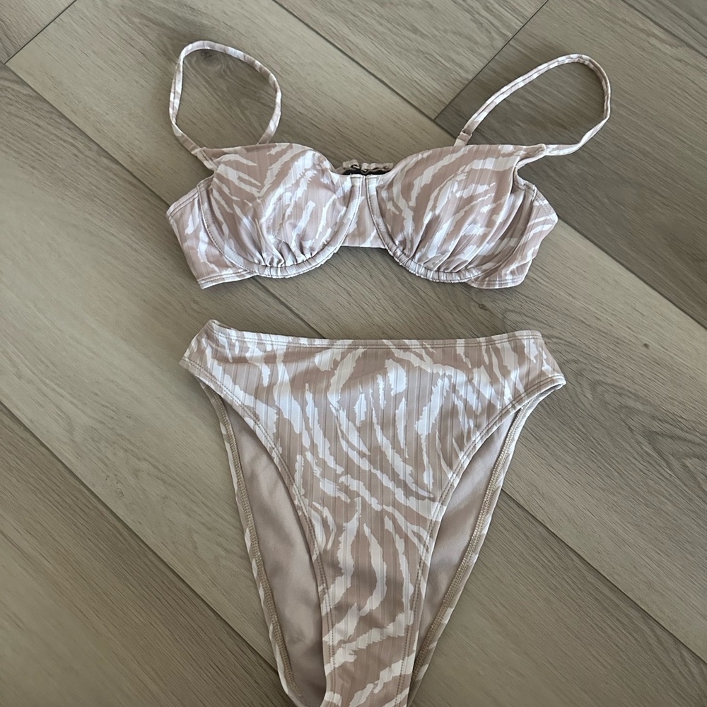 Wild Fable Beige and White Bikini